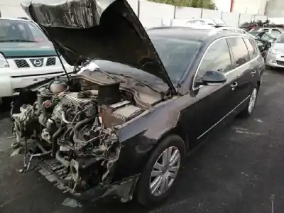 Scrapping Vehicle VOLKSWAGEN PASSAT B6 VARIANT (3C5) 2.0 TDI 16V of the year 2008 powered BKP