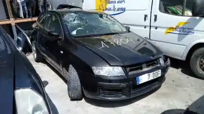 Veicolo di demolizione fiat stilo (192) 1.9 jtd cat dell'anno 2004 alimentato 192a1000