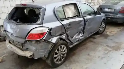 Veículo de Sucata opel astra h berlina cosmo do ano 2005 alimentado z17dth