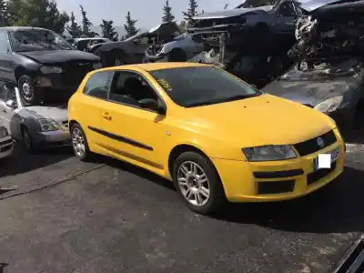 Sloopvoertuig fiat stilo (192) 1.9 jtd cat van het jaar 2003 aangedreven 192a1000