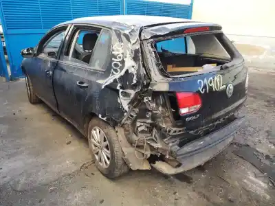 Veículo de Sucata volkswagen golf vi (5k1) rabbit bluemotion do ano 2009 alimentado cayc