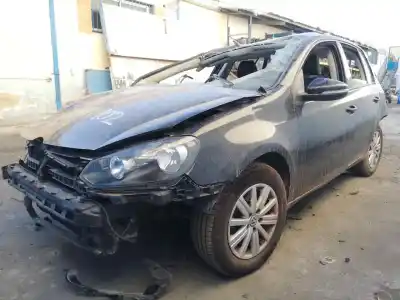 Veículo de Sucata volkswagen golf vi (5k1) rabbit bluemotion do ano 2009 alimentado cayc