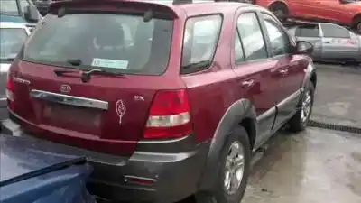 Veículo de Sucata kia sorento 2.5 crdi ex 140 cv / 103 kw do ano 2002 alimentado d4cb