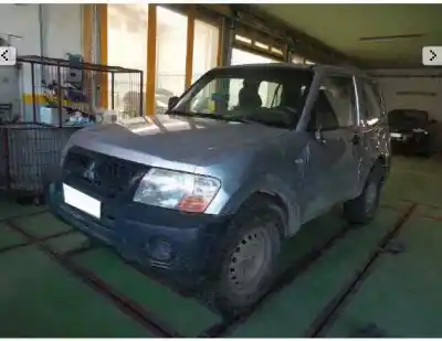 Veículo de Sucata mitsubishi montero (v60/v70) 2.5 tdi sahel do ano 2005 alimentado 4d56t