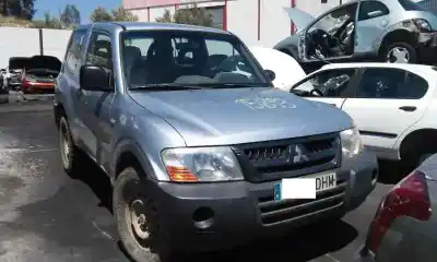 Veículo de Sucata mitsubishi montero (v60/v70) 2.5 tdi sahel do ano 2005 alimentado 4d56t