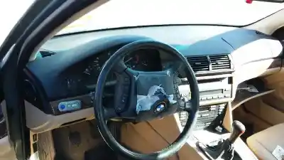 Veículo de Sucata bmw serie 5 berlina (e39) 525d do ano 2004 alimentado 256d1