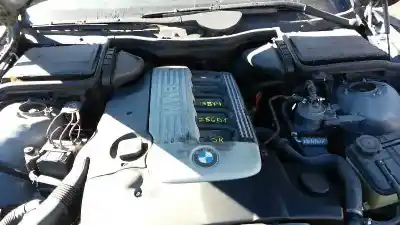 Veículo de Sucata bmw serie 5 berlina (e39) 525d do ano 2004 alimentado 256d1