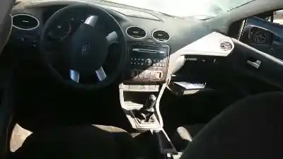 Veículo de Sucata ford focus berlina (cap) ambiente (d) do ano 2006 alimentado kkda