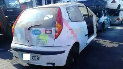Veicolo di demolizione FIAT PUNTO BERLINA (188) 1.9 JTD Active dell'anno 2002 alimentato 188A7000