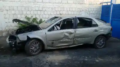 Sloopvoertuig renault laguna ii (bg0) confort dynamique van het jaar 2007 aangedreven m9r740