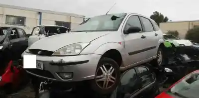 Veículo de Sucata ford focus berlina (cak) ambiente do ano 2001 alimentado c9db