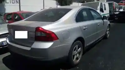 Veículo de Sucata volvo s80 berlina 2.0 d kinetic do ano 2008 alimentado d4204t