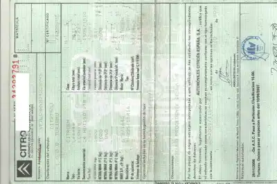 Veículo de Sucata citroen c4 berlina collection do ano 2005 alimentado 9hy