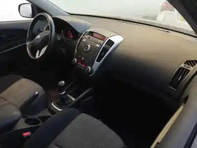 Здавання транспортного засобу kia cee'd fastback (ed) 1.6 crdi 115 року 2012 потужний d4fb