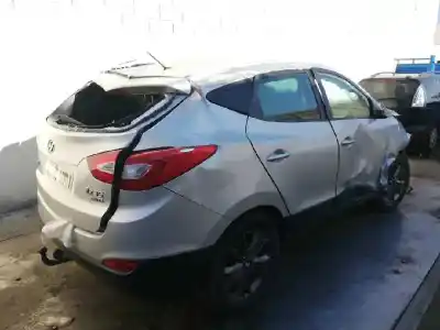 Vehículo de desguace HYUNDAI IX35 Comfort 2WD 116 CV / 85 KW del año 2014 con motor D4FD