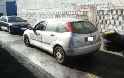 Vehicul casat ford focus berlina (cak) 2.0 16v cat al anului 1999 alimentat eddc