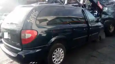 Véhicule à la ferraille chrysler voyager (rg) 2.5 crd se grand voyager de l'année 2003 alimenté vm69b