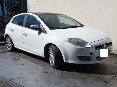 Veículo de Sucata fiat bravo (198) 2.0 16v multijet super sport do ano 2009 alimentado 198a5000