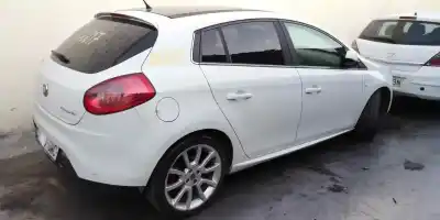 Veículo de Sucata fiat bravo (198) 2.0 16v multijet super sport do ano 2009 alimentado 198a5000