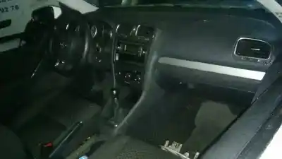 Veículo de Sucata volkswagen golf vi (5k1) 1.4 do ano 2011 alimentado cgga