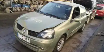 Véhicule à la ferraille renault clio ii fase ii (b/cb0) expression de l'année 2002 alimenté k9k704