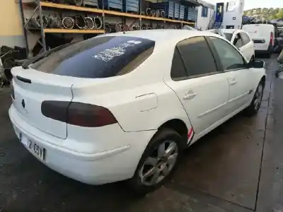 Veículo de Sucata renault laguna ii (bg0) dynamique do ano 2004 alimentado f9q752