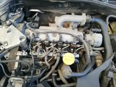 Veículo de Sucata renault laguna ii (bg0) dynamique do ano 2004 alimentado f9q752