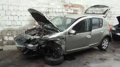 Veicolo di demolizione dacia sandero 1.5 dci dell'anno 2011 alimentato k9k892