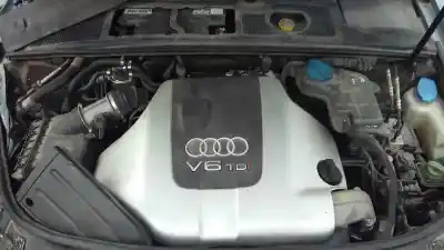 Veículo de Sucata audi a4 berlina (8e) 2.5 v6 24v tdi do ano 2002 alimentado ake