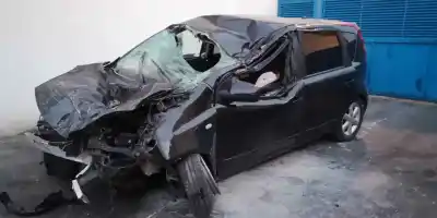 Véhicule à la ferraille nissan note (e11e) acenta de l'année 2008 alimenté k9k276