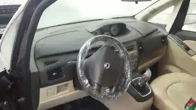 Veículo de Sucata lancia musa (184) 1.9 jtd oro do ano 2006 alimentado 188b2000