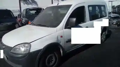 Veículo de Sucata opel combo familiar do ano 2002 alimentado y17dtl