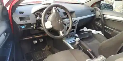 Sloopvoertuig opel astra gtc cosmo van het jaar 2008 aangedreven z17dth