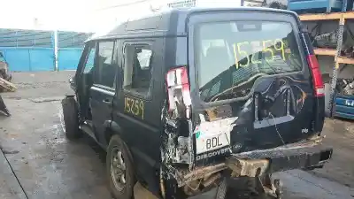 Veicolo di demolizione land rover discovery (lt) td5 dell'anno 2000 alimentato 10p