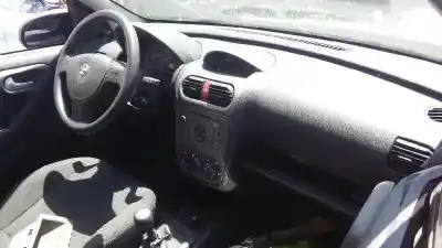 Здавання транспортного засобу opel corsa c cosmo року 2003 потужний z17dth