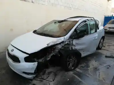 Scrapping Vehicle kia cee´d x-tech of the year 2015 powered d4fc