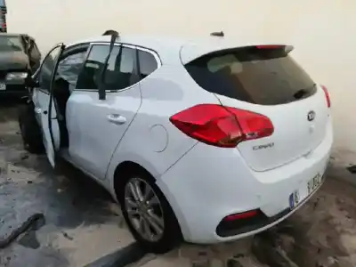 Scrapping Vehicle kia cee´d x-tech of the year 2015 powered d4fc