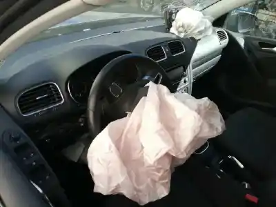 Veículo de Sucata volkswagen golf vi (5k1) * do ano 2010 alimentado cayc