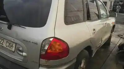 Veículo de Sucata hyundai santa fe (sm) 2.0 gls crdi 4x4 do ano 2004 alimentado d4ea