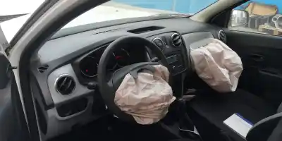 Veículo de Sucata dacia sandero ambiance do ano 2014 alimentado d4f 732