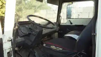 Veicolo di demolizione nissan l35 3.0 (78 kw) eco t100 dell'anno 1989 alimentato a428.ii