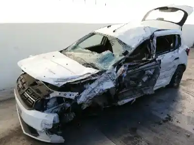 Veículo de Sucata dacia sandero ambiance do ano 2017 alimentado k9k 626