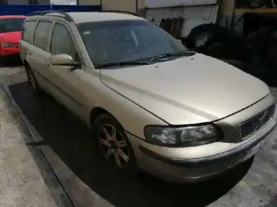 Veículo de Sucata volvo v70 familiar momentum do ano 2004 alimentado d5244t