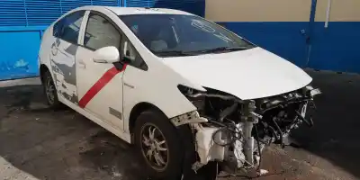 Sloopvoertuig toyota prius (nhw30) plug-in hybrid advance van het jaar 2012 aangedreven 2zrfxe