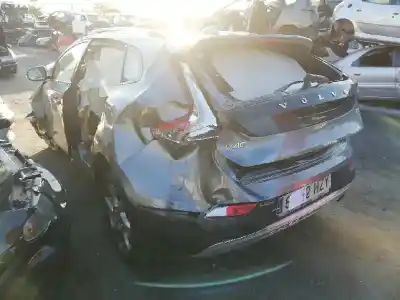 Veículo de Sucata volvo v40 kinetic do ano 2014 alimentado d5204t6