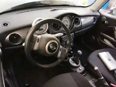 Vehicul casat bmw mini (r50,r53) cooper al anului 2005 alimentat w10b16a