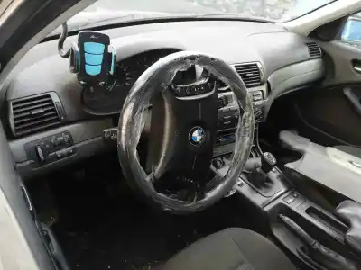 Scrapping Vehicle bmw serie 3 touring (e46) 320d of the year 2004 powered 204d4
