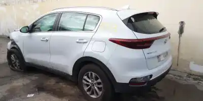 Veicolo di demolizione kia                                                sportage iv (ql, qle)                                                                                                                                                                                                                                      1.6 gdi                                                                                                                                                                                                                                                    dell'anno 2020 alimentato g4fd