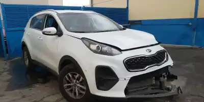 Veicolo di demolizione kia                                                sportage iv (ql, qle)                                                                                                                                                                                                                                      1.6 gdi                                                                                                                                                                                                                                                    dell'anno 2020 alimentato g4fd