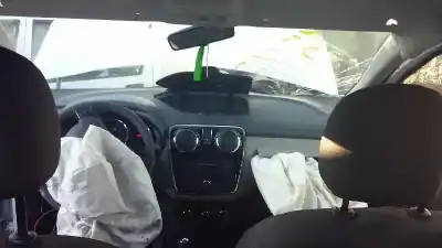 Veículo de Sucata dacia lodgy 1.6 cat (bivalent. gasolina / gpl) do ano 2015 alimentado k7m 828